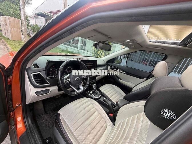 KIA Seltos 2021 1.4 Turbo Premium Cam 66000 km