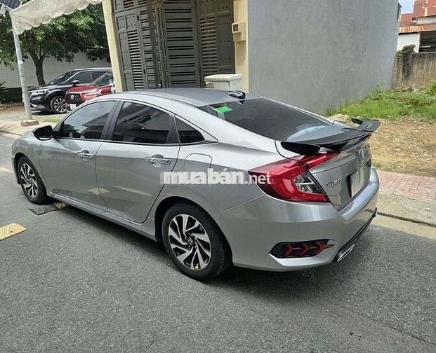 Honda Civic 2018 1.8 CVT Bạc 50000 km