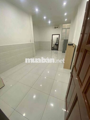 Phòng trọ gần chợ Phạm Văn Hai