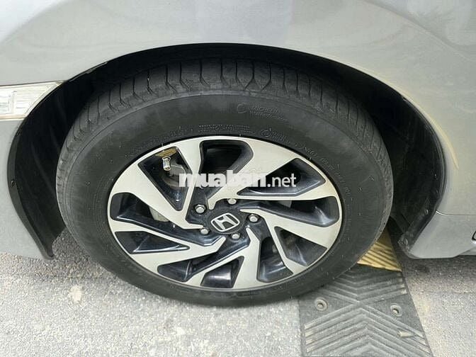 Honda Civic 2018 1.8 CVT Bạc 50000 km
