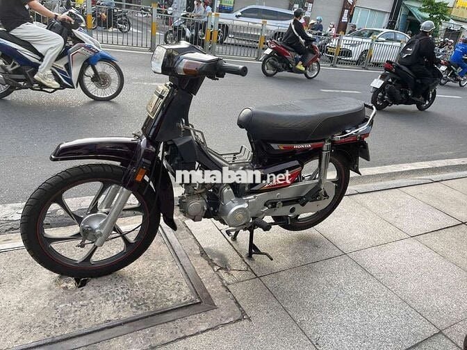 Honda Dream Thái Đỏ mận đã sử dụng