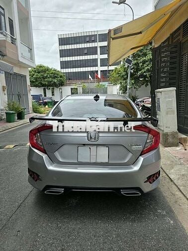 Honda Civic 2018 1.8 CVT Bạc 50000 km