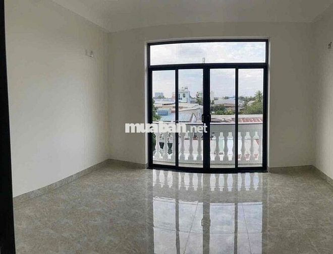 NHÀ MỚI XÂY 2LẦU 4PN GẦN CHỢ VƯỜN LÀI