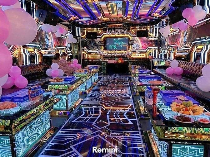 KTV-KARAOKE, số 36 phố Bùi Thị Xuân. Tuyển nhân viên