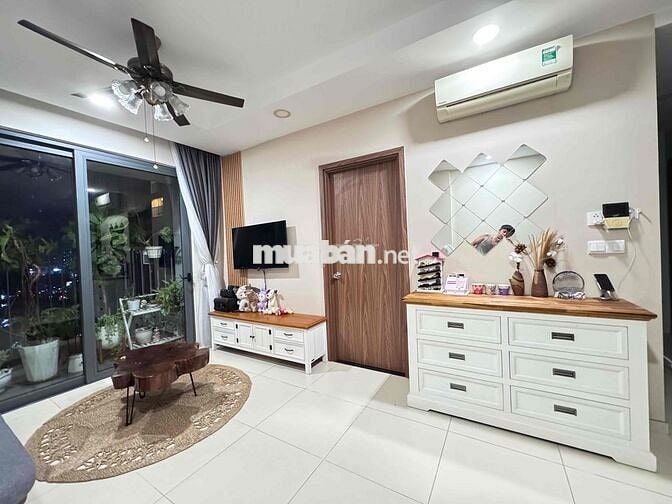Chính Chủ cần bán căn hộ cao cấp Pegasuite 1