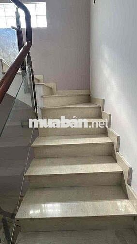 NC P11. tân bình 5pn 5wc - HXH - có sân thượng