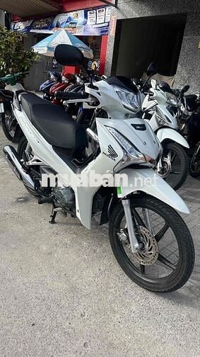 Honda Future fi 2022 Trắng đen ( hỗ trợ góp )