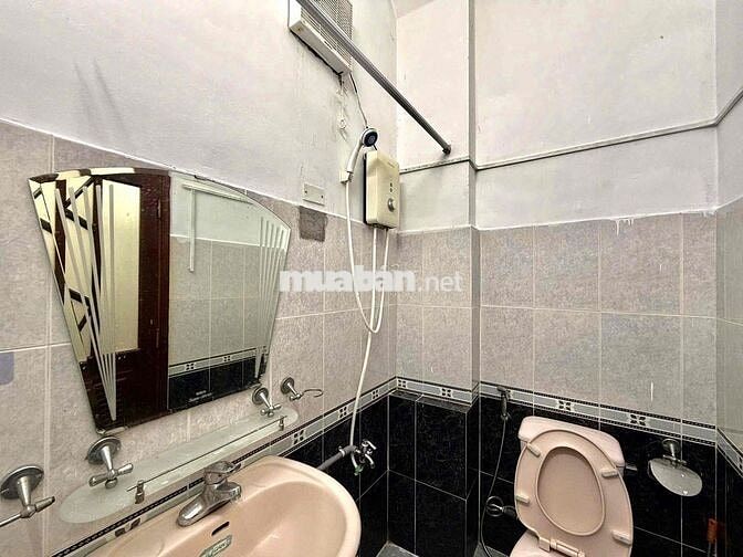 Cho Thuê Căn Hộ Gác Full Nội Thất Rộng 25m2 Ngay Đại Học Kinh Tế UeH