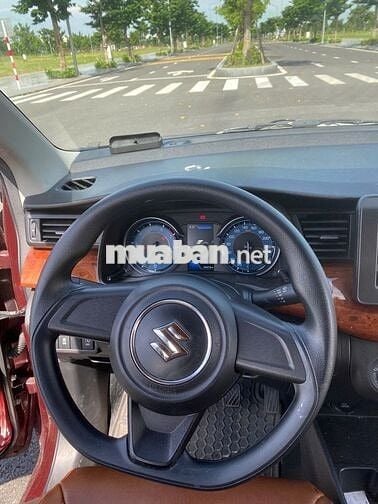 Suzuki Ertiga Hybrid 2023 Số sàn Đỏ rượu vang