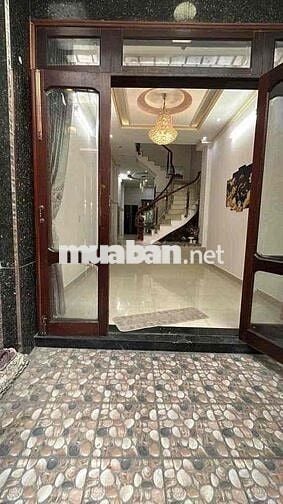 NC P11. tân bình 5pn 5wc - HXH - có sân thượng