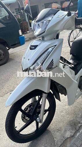 Honda Future fi 2022 Trắng đen ( hỗ trợ góp )