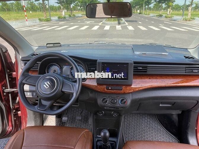 Suzuki Ertiga Hybrid 2023 Số sàn Đỏ rượu vang
