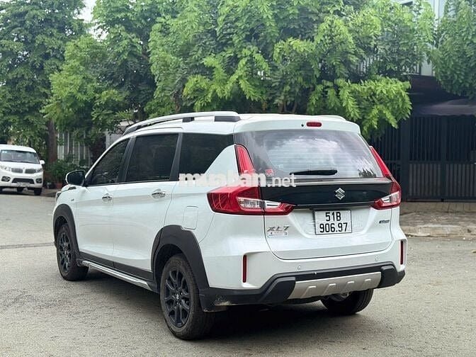 Suzuki XL7 2024 Trắng 16.000 km Tự động
