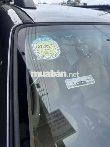 Toyota Fortuner 7 chỗ màu Xám