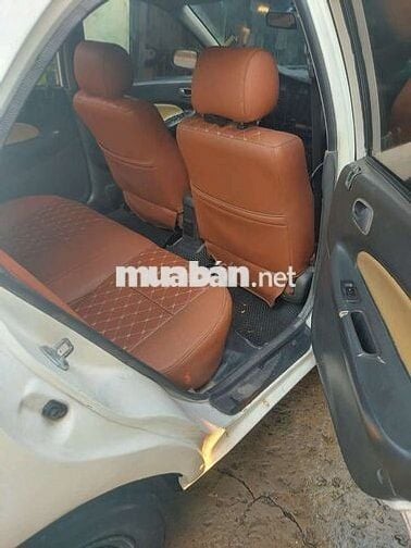 Mazda 323 2000 Trắng