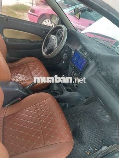 Mazda 323 2000 Trắng