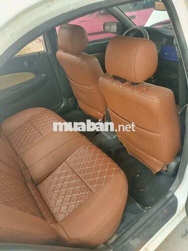 Mazda 323 2000 Trắng