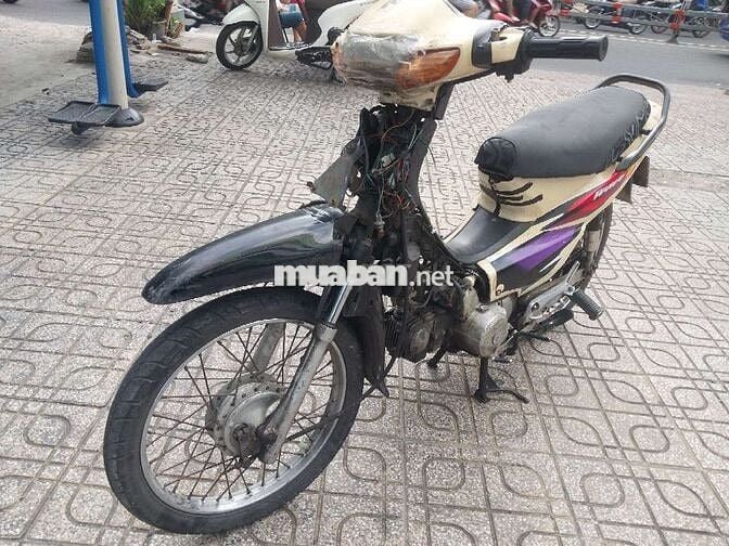 Honda Wave HQ Thể thao màu Kem mới