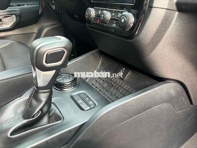Ford Ranger Sport 4x4 2025 SIÊU ĐẸP, GIÁ CÓ TL
