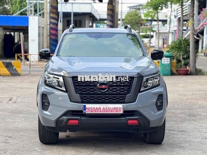 Nissan Navara VL 4x4 2021 Xám