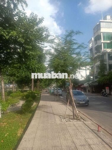Nhà cho thuê... NC Nhà Phố. tầng Trệt, 2 Lầu. MT Đ Tầm Vu, P.26, Q.BT.