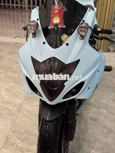 Suzuki GSX 1000 Xanh nhạt