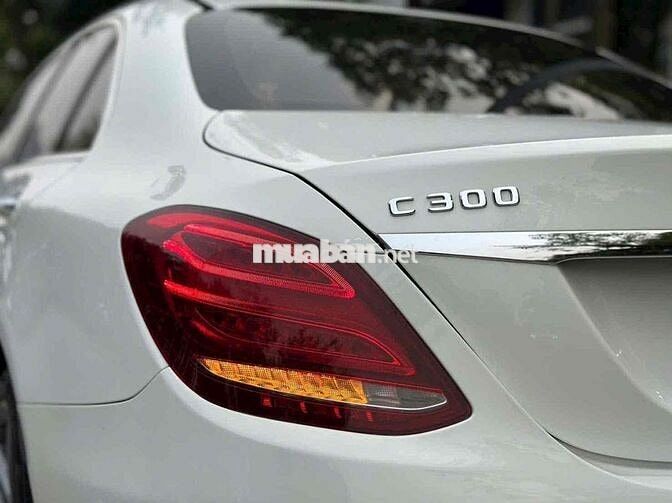 Mercedes-Benz C300 AMG 2016 cực chất lượng