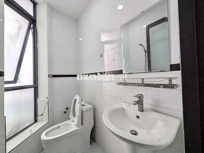 STUDIO CỬA SỔ TRỜI NGAY KHUÔNG VIỆT GẦN ĐH VĂN HIẾN, ĐẦM SEN. Q11, Q10