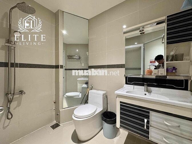 New 100% - Thang Máy - Vincom 3/2 - Vòng Xoay Dân Chủ