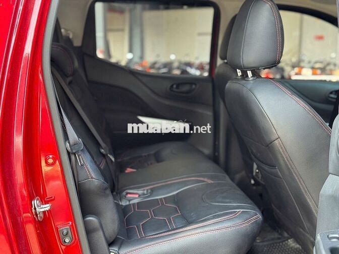 Nissan Navara EL 2024 Đỏ 14.000 km
