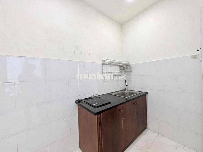 STUDIO CỬA SỔ TRỜI NGAY KHUÔNG VIỆT GẦN ĐH VĂN HIẾN, ĐẦM SEN. Q11, Q10