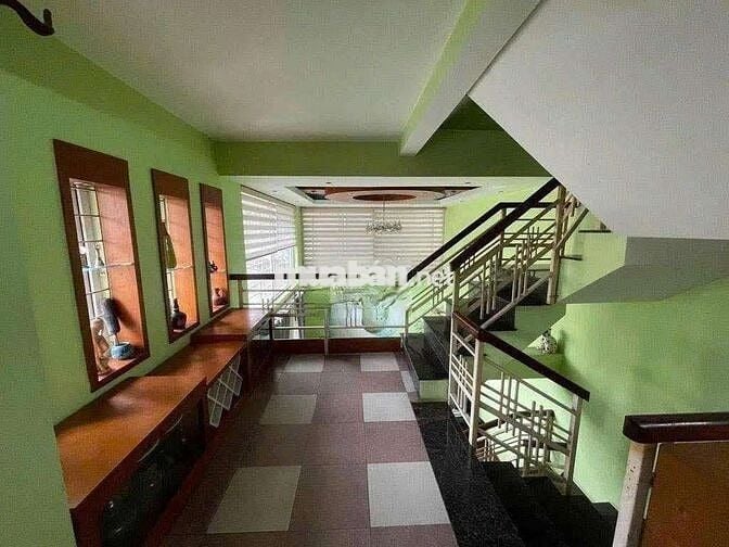 Cho thuê nhà Văn Cao 50m², 4 tầng, 4PN, gara ô tô, 15 triệu/tháng
