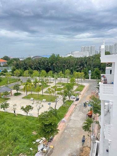 Bán đất sổ đỏ KDC Hàng Dương ,1181LVL ,DT:5x16,Đường 8m . Giá : 6 tỷ
