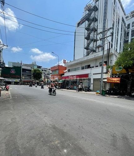 CHO THUÊ NHÀ MT ĐƯỜNG CHỢ LỚN, 439M² | GIÁ 100 TRIỆU/THÁNG