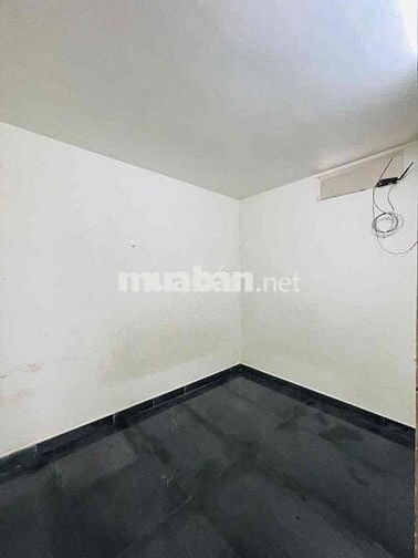 Nhà cấp 4 sân vườn rộng 200m2 hẻm xe hơi tại đường 22 Linh Đông