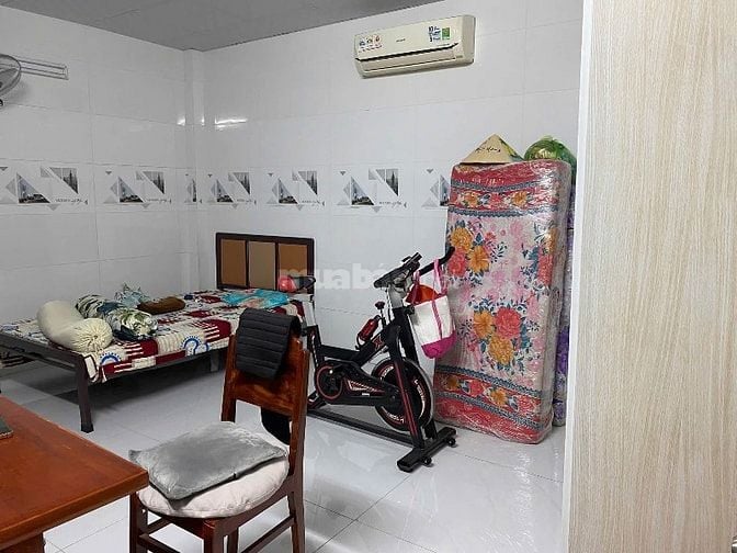 cần bán nhà cấp 4 khu dân cư bình điền (chợ đầu mối bình điền) Q8