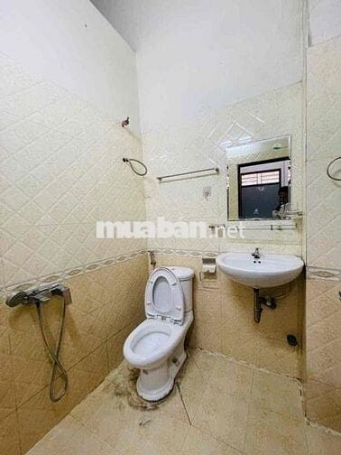 Nhà cấp 4 sân vườn rộng 200m2 hẻm xe hơi tại đường 22 Linh Đông