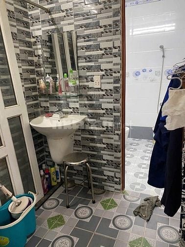 cần bán nhà cấp 4 khu dân cư bình điền (chợ đầu mối bình điền) Q8