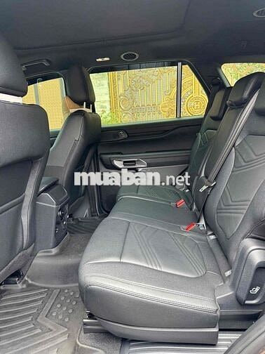 Ford Everest Titanium 2025 Nâu 5.900 km