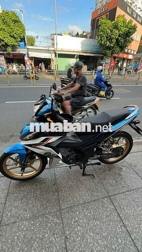 Honda Winner 2018 Xanh trắng đã sử dụng