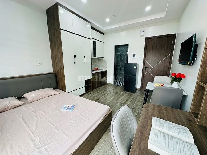 Bán tòa CHDV cao cấp Nguyễn Khang Cầu Giấy 180m2x7T, 34 phòng