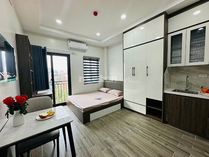 Bán tòa CHDV cao cấp Nguyễn Khang Cầu Giấy 180m2x7T, 34 phòng