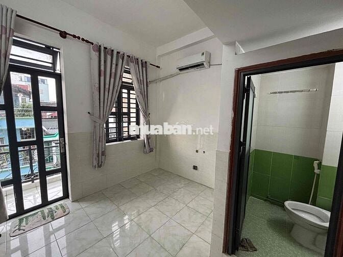 phòng trọ giá rẻ có ban công gần sân bay nhà ga T3