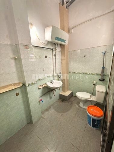 Cho thuê phòng 35m2 khép kín, số 120 Đê La Thành nhỏ - Đống Đa