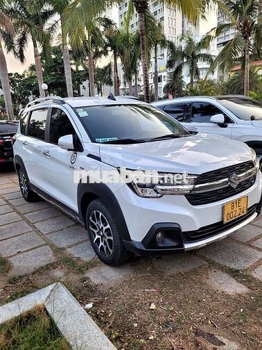 Suzuki XL7 2022 Trắng 7 chỗ