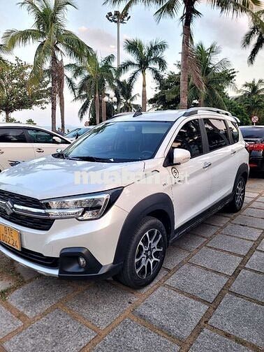 Suzuki XL7 2022 Trắng 7 chỗ