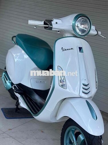 Piaggio Vespa 125 iGet Trắng, Xanh