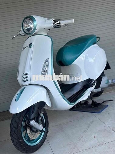 Piaggio Vespa 125 iGet Trắng, Xanh