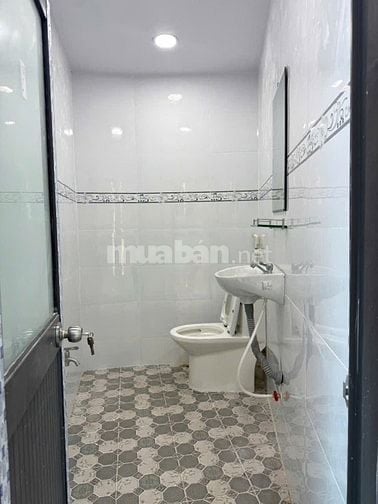 Chính chủ bán gấp nhà mặt tiền hẻm 391/133 Huỳnh Tấn Phát Q7.40m2  