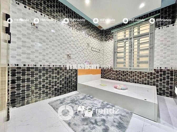 CHO THUÊ STUDIO 1PN BAN CÔNG TÁCH BẾP SIÊU RỘNG SÁT HÒA BÌNH ĐẦM SEN